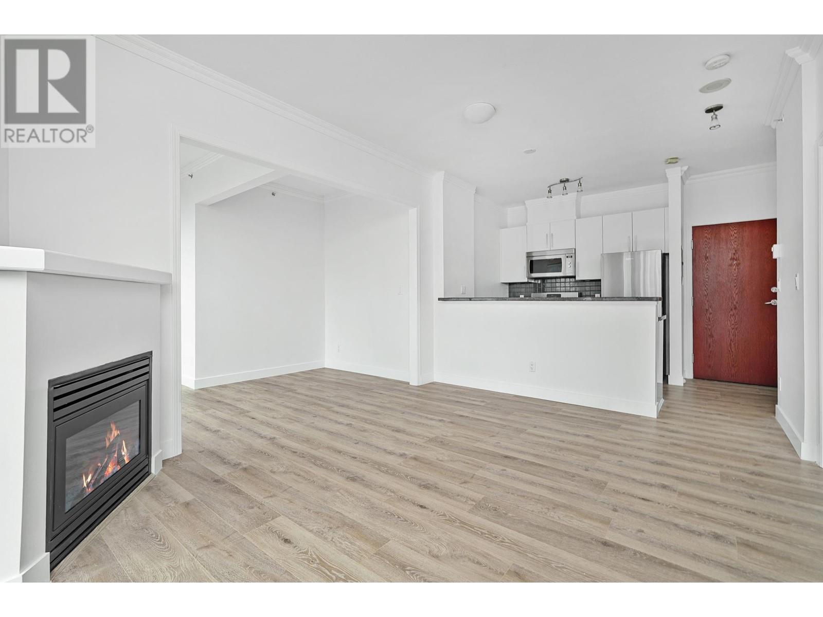 2204 928 Richards Street, Vancouver, British Columbia  V6B 6P6 - Photo 2 - R2982371