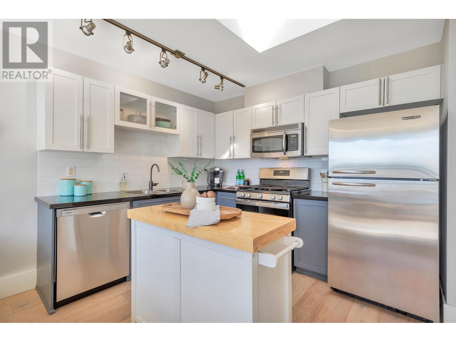503 122 E 3rd Street, North Vancouver, British Columbia  V7L 1E6 - Photo 7 - R2982382