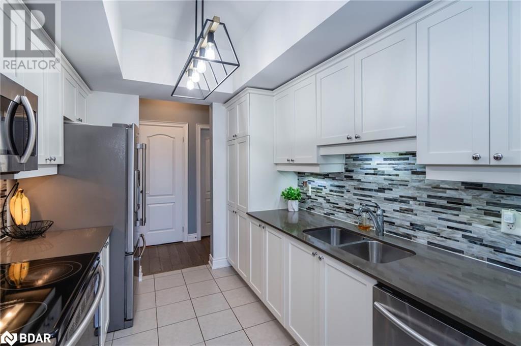 44 Ferndale Drive S Unit# 401, Barrie, Ontario  L4N 2V1 - Photo 12 - 40710546