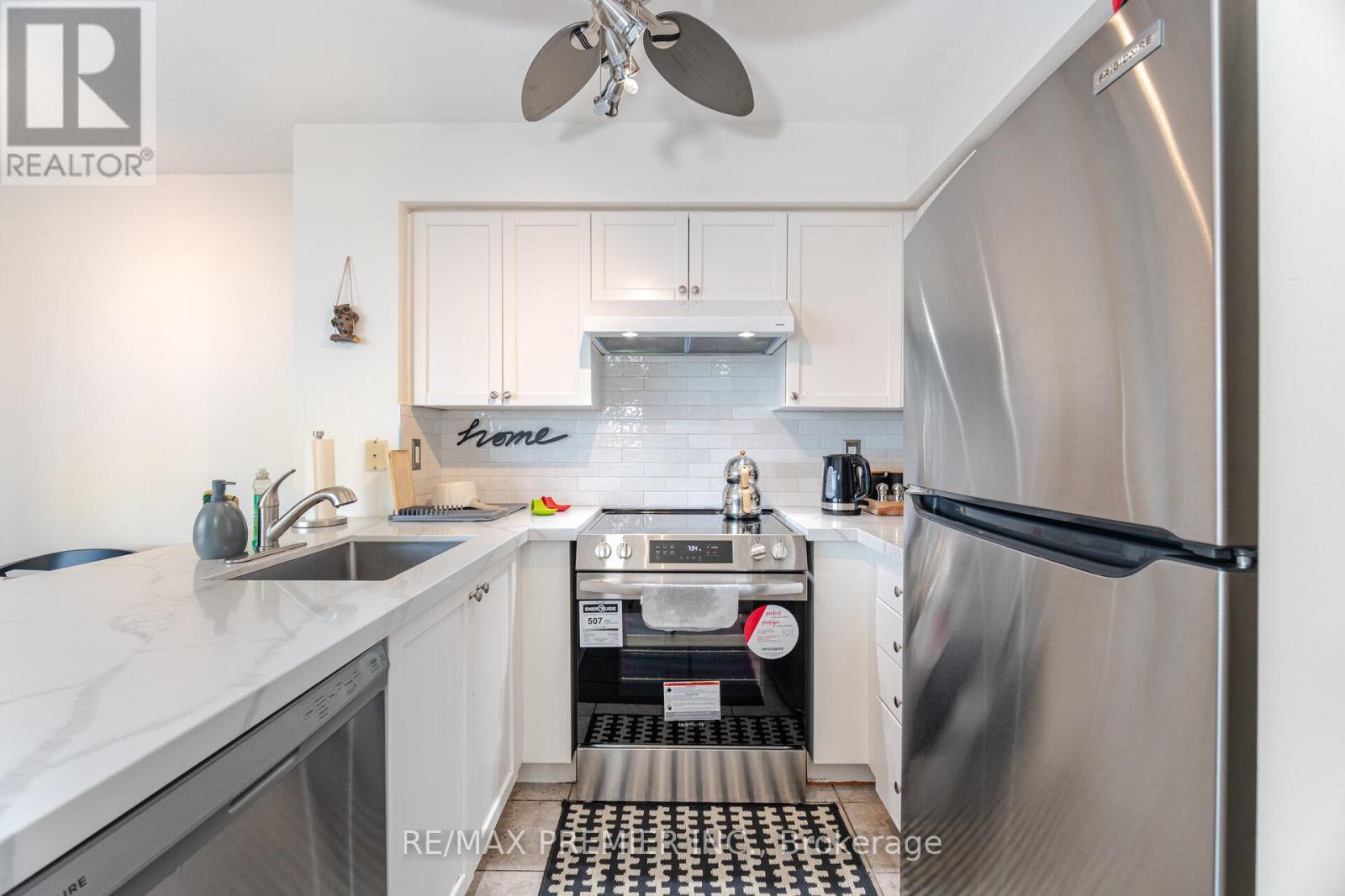 2305 - 28 Harrison Garden Boulevard, Toronto, Ontario  M3N 7B5 - Photo 8 - C12043309