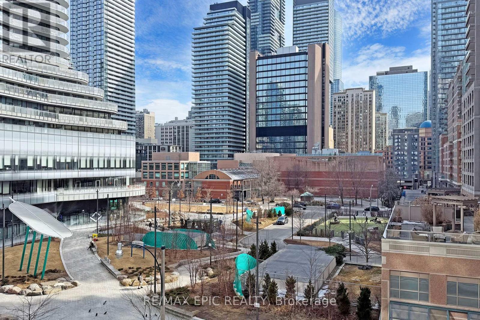 409 - 955 Bay Street, Toronto (Bay Street Corridor), Ontario  M5S 0C6 - Photo 1 - C12043314