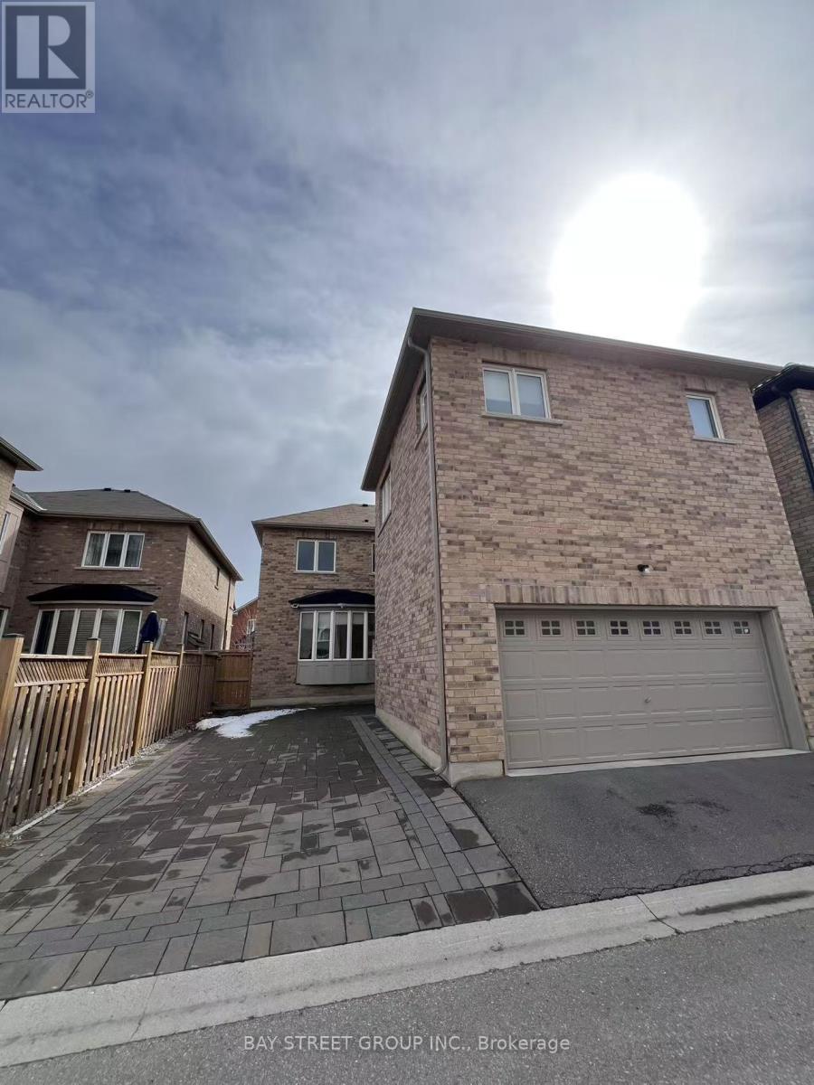 4 Benton Drive, Markham, Ontario  L6B 0Z6 - Photo 15 - N12043281