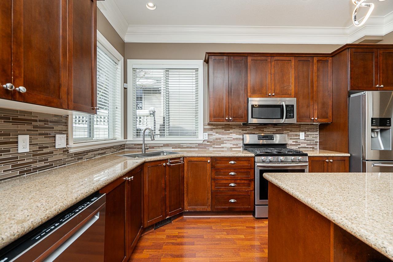 6985 196a Street, Langley, British Columbia  V2Y 3A7 - Photo 11 - R2981779