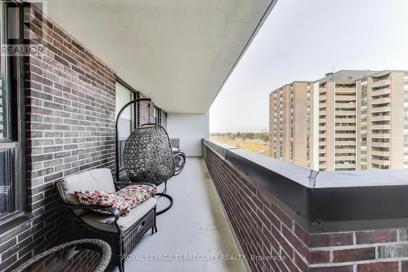 1510 - 1515 Lakeshore Road E, Mississauga, Ontario  L5E 3E3 - Photo 25 - W12043320