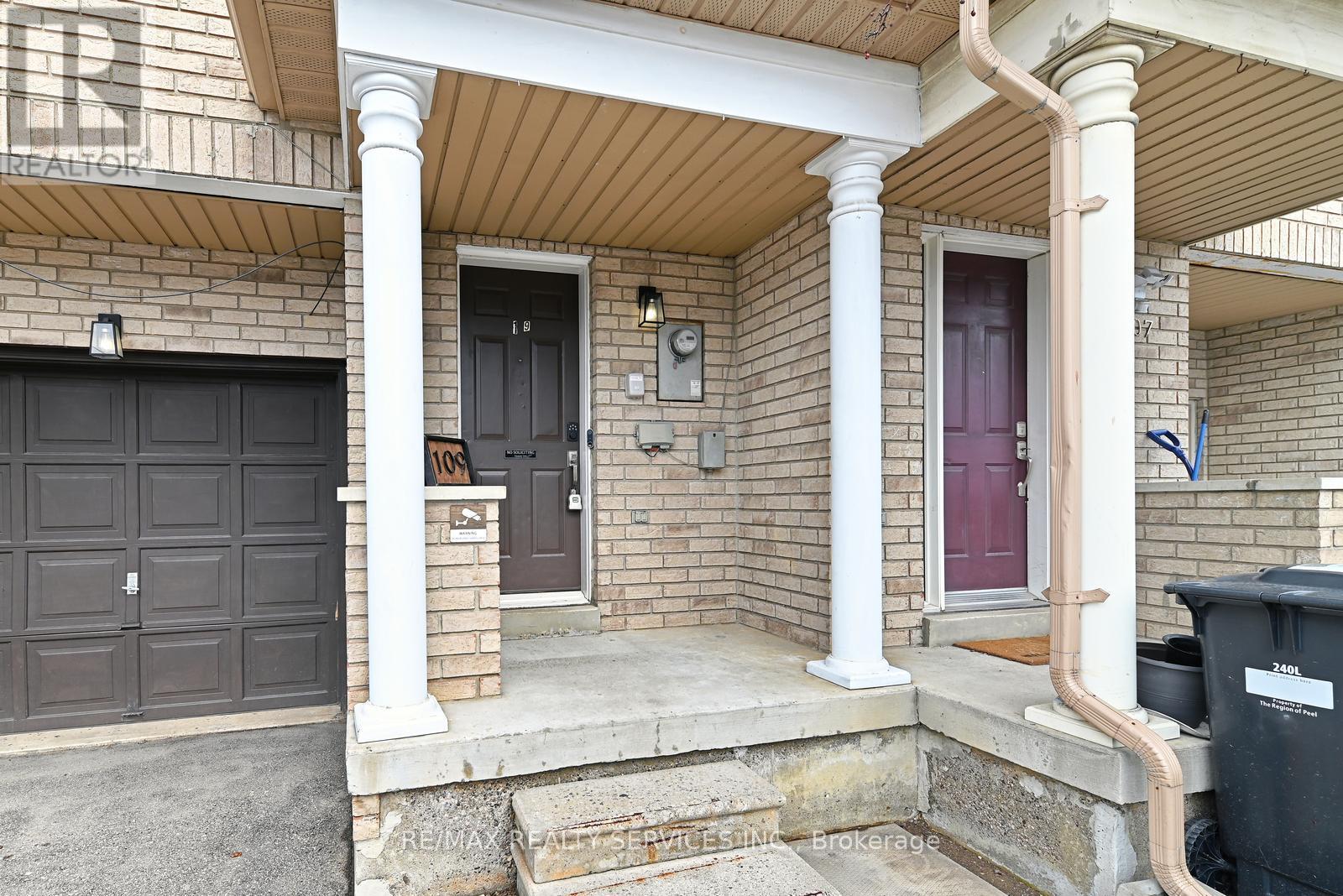Property at 109 - 7035 REXWOOD ROAD image 3
