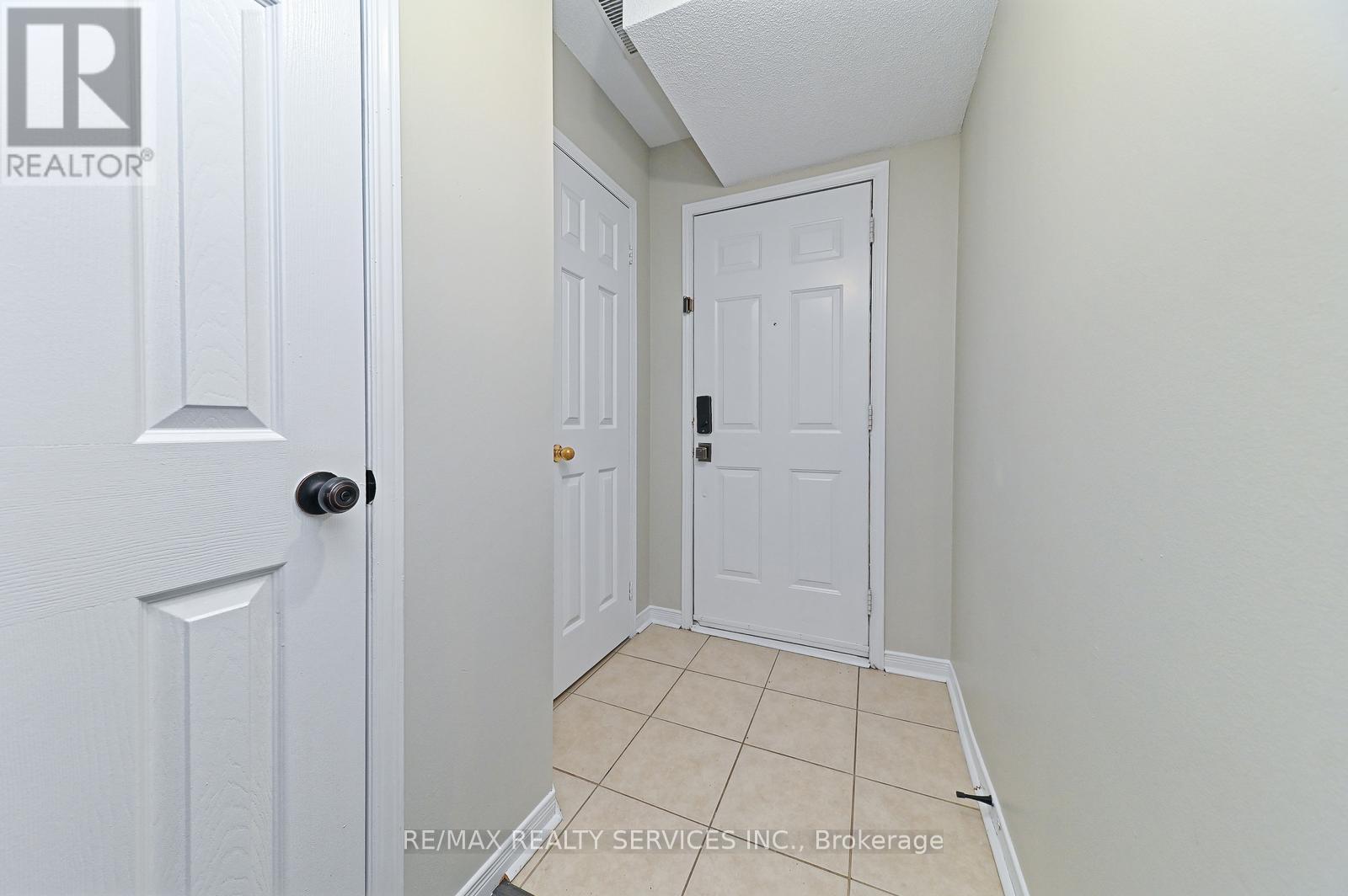 Property at 109 - 7035 REXWOOD ROAD image 4