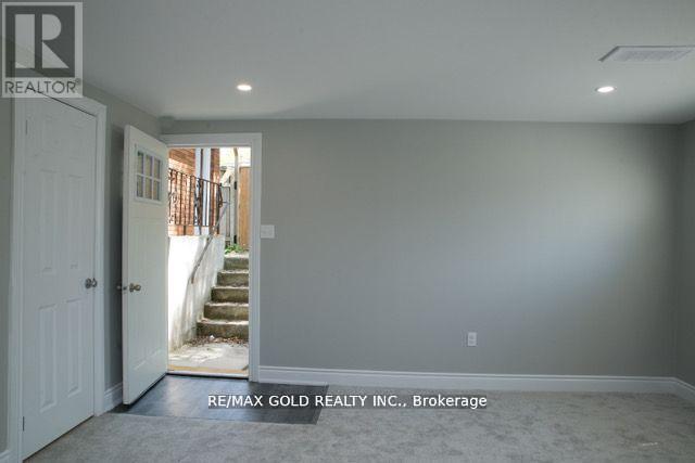 169 Hanna Crescent, Sarnia, Ontario  N7S 4H4 - Photo 27 - X12043312