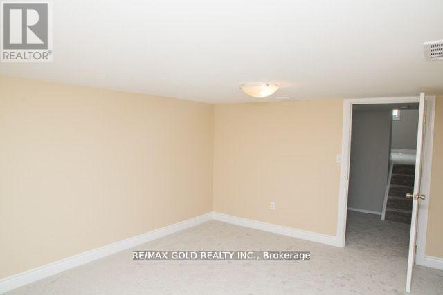 169 Hanna Crescent, Sarnia, Ontario  N7S 4H4 - Photo 34 - X12043312