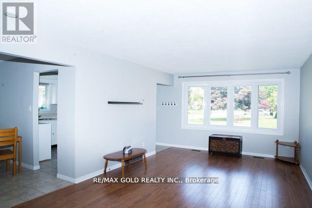 Property at 169 HANNA CRESCENT image 5