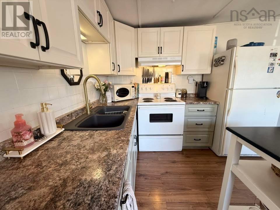 38 Salmon River Road, Salmon River, Nova Scotia  B6L 2S5 - Photo 10 - 202505903