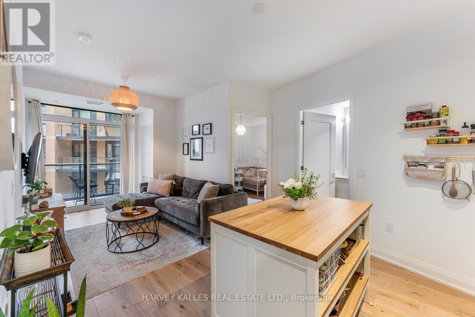 Property at 521 - 293 THE KINGSWAY image 4