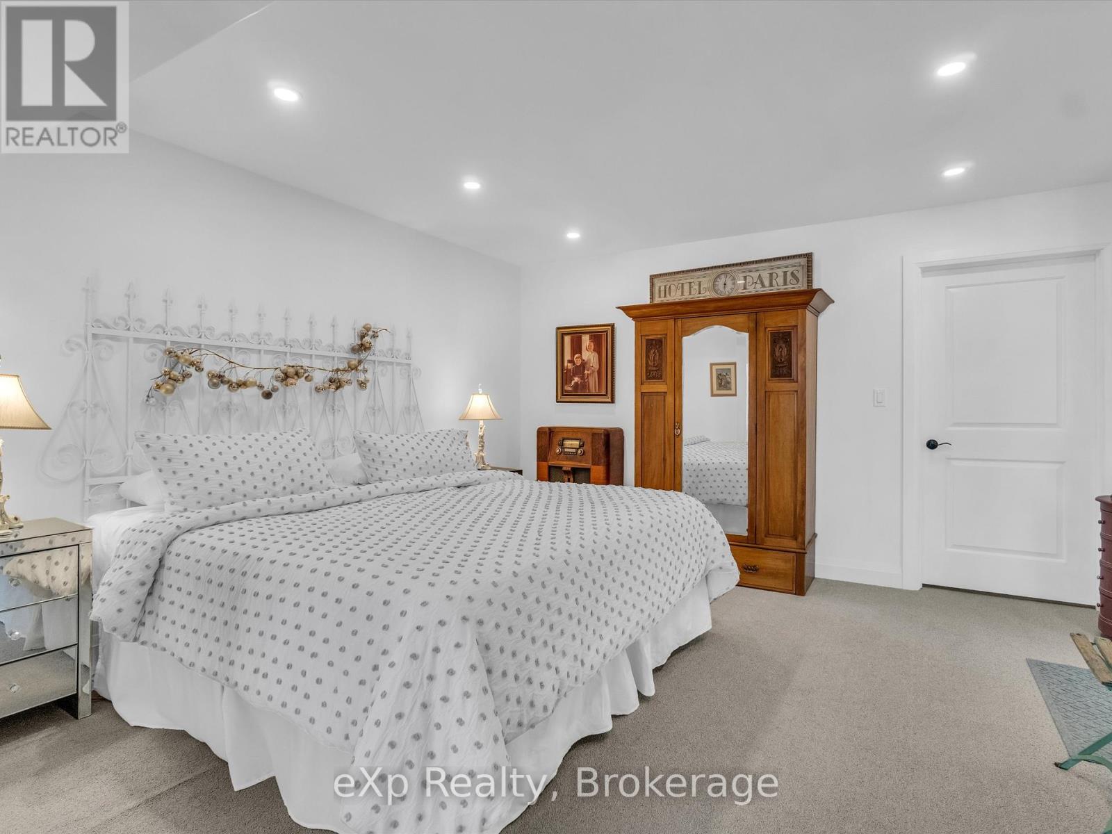 184 Maple Heights Drive, Gravenhurst, Ontario  P1P 1R1 - Photo 22 - X12043382