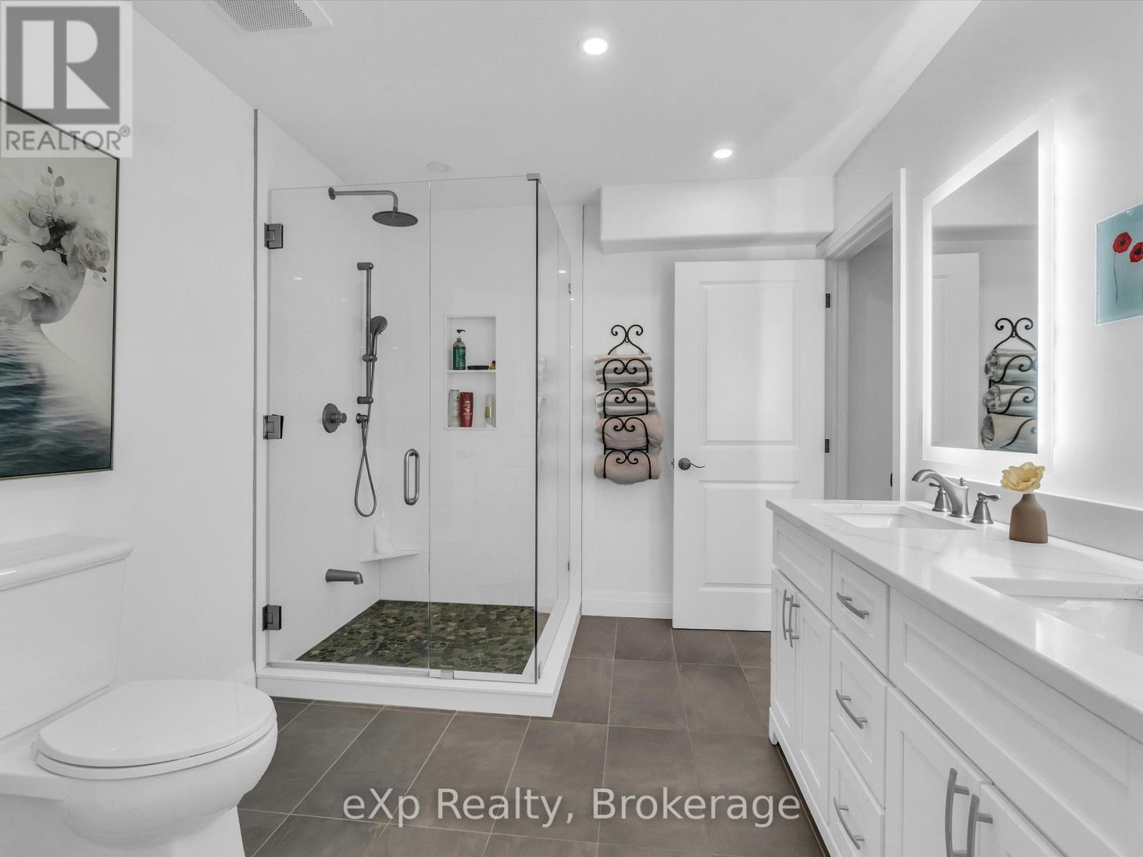 184 Maple Heights Drive, Gravenhurst, Ontario  P1P 1R1 - Photo 32 - X12043382