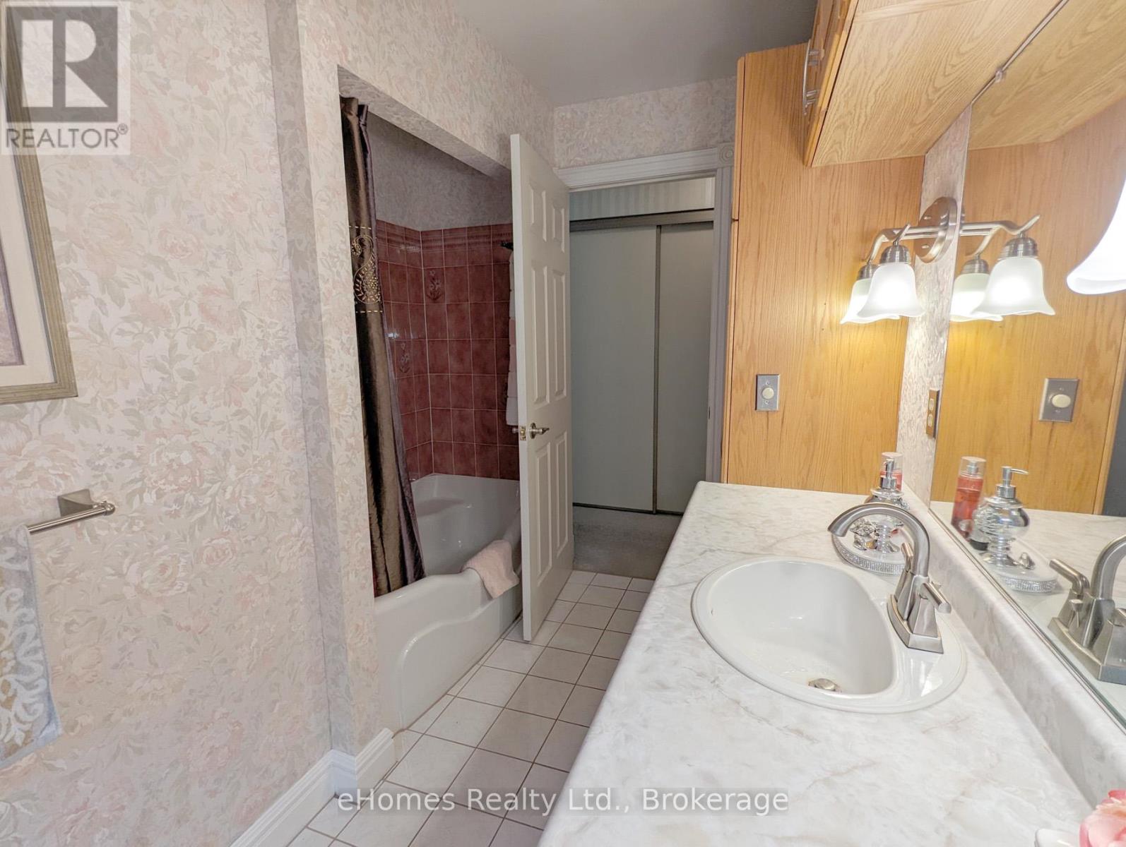 415 4th Street E, Owen Sound, Ontario  N4K 1A9 - Photo 29 - X12043420