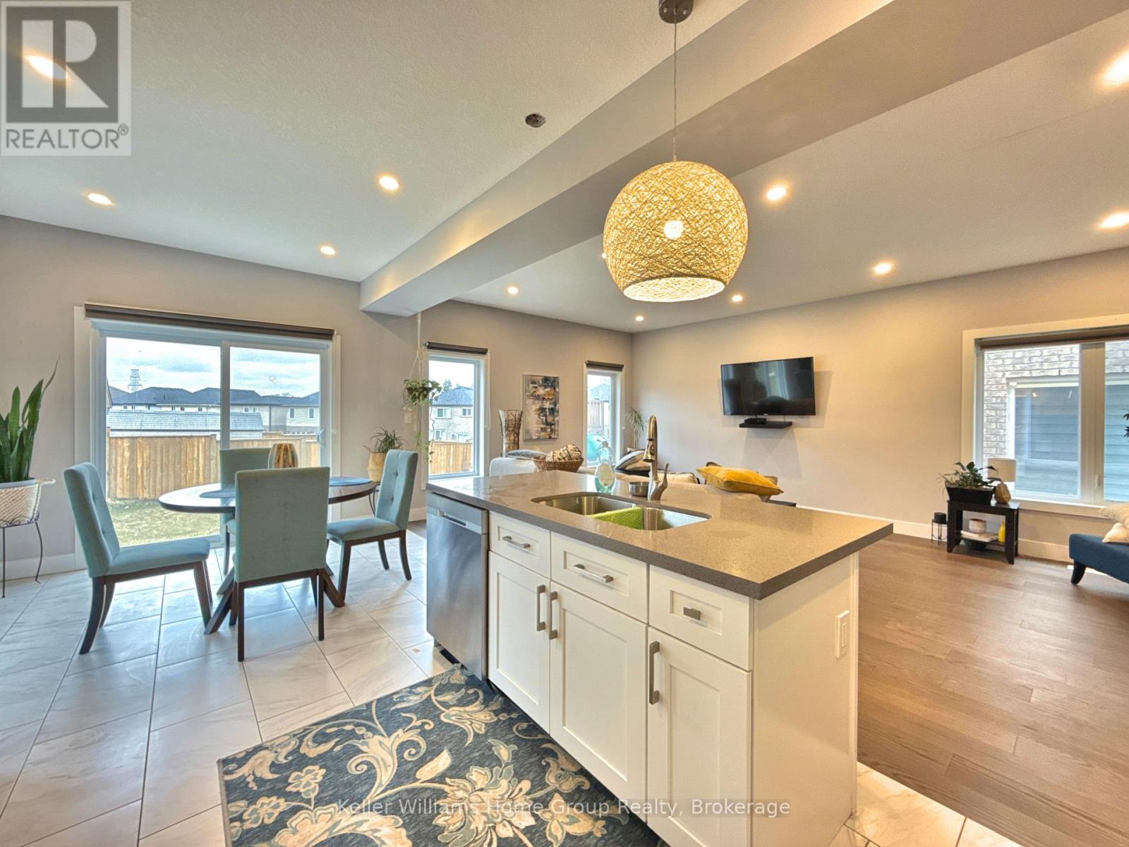 2938 Doyle Drive, London South, Ontario  N6M 0G8 - Photo 11 - X12043469