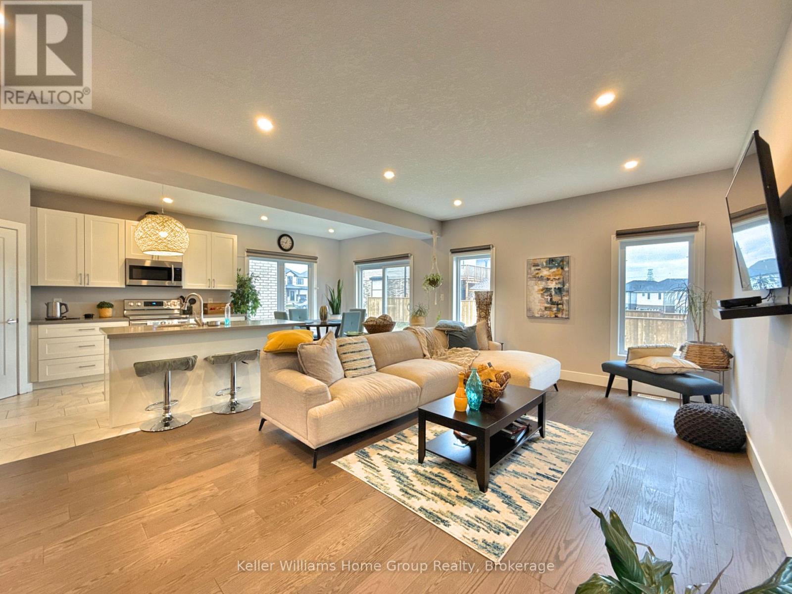 2938 Doyle Drive, London South, Ontario  N6M 0G8 - Photo 14 - X12043469
