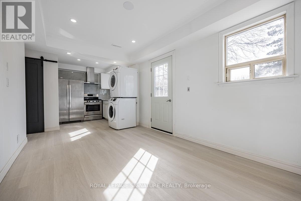B - 54 Tuscarora Drive, Toronto, Ontario  M2H 2K3 - Photo 2 - C12043437