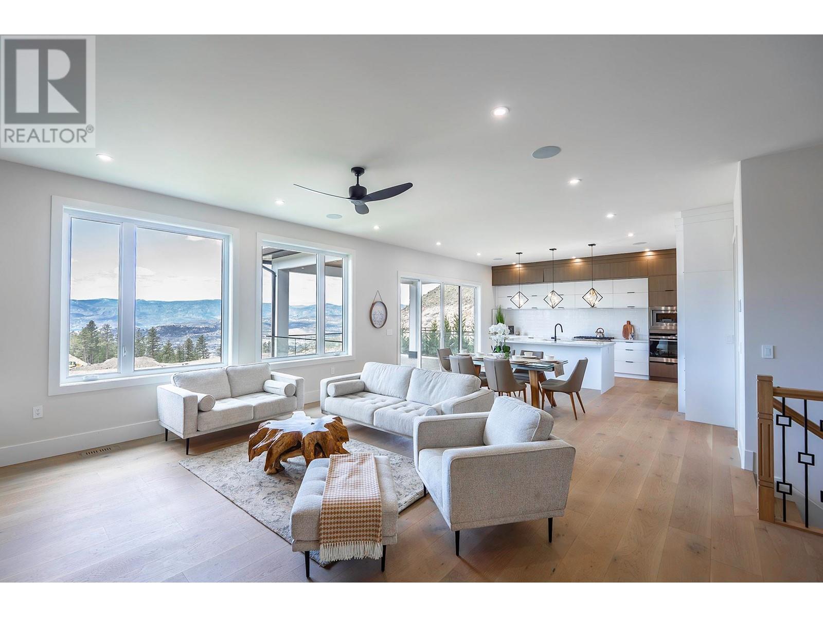 Property at 718 Carnoustie Drive image 4