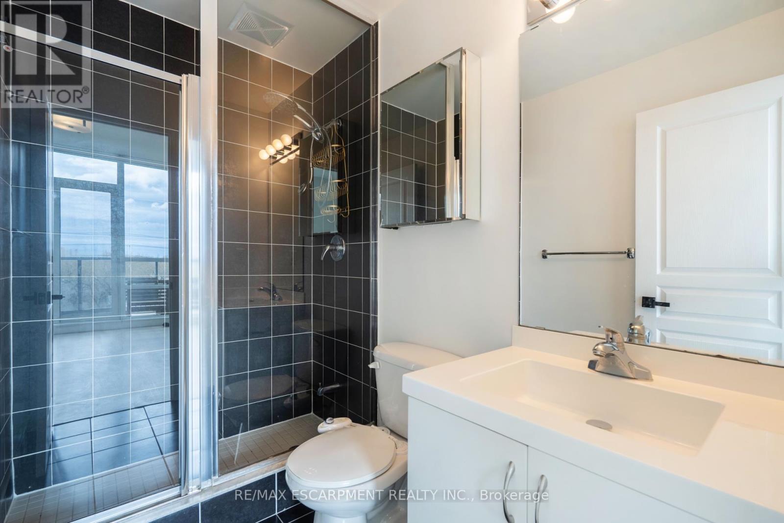 303 - 2230 Lake Shore Boulevard W, Toronto, Ontario  M8V 0B2 - Photo 17 - W12043349
