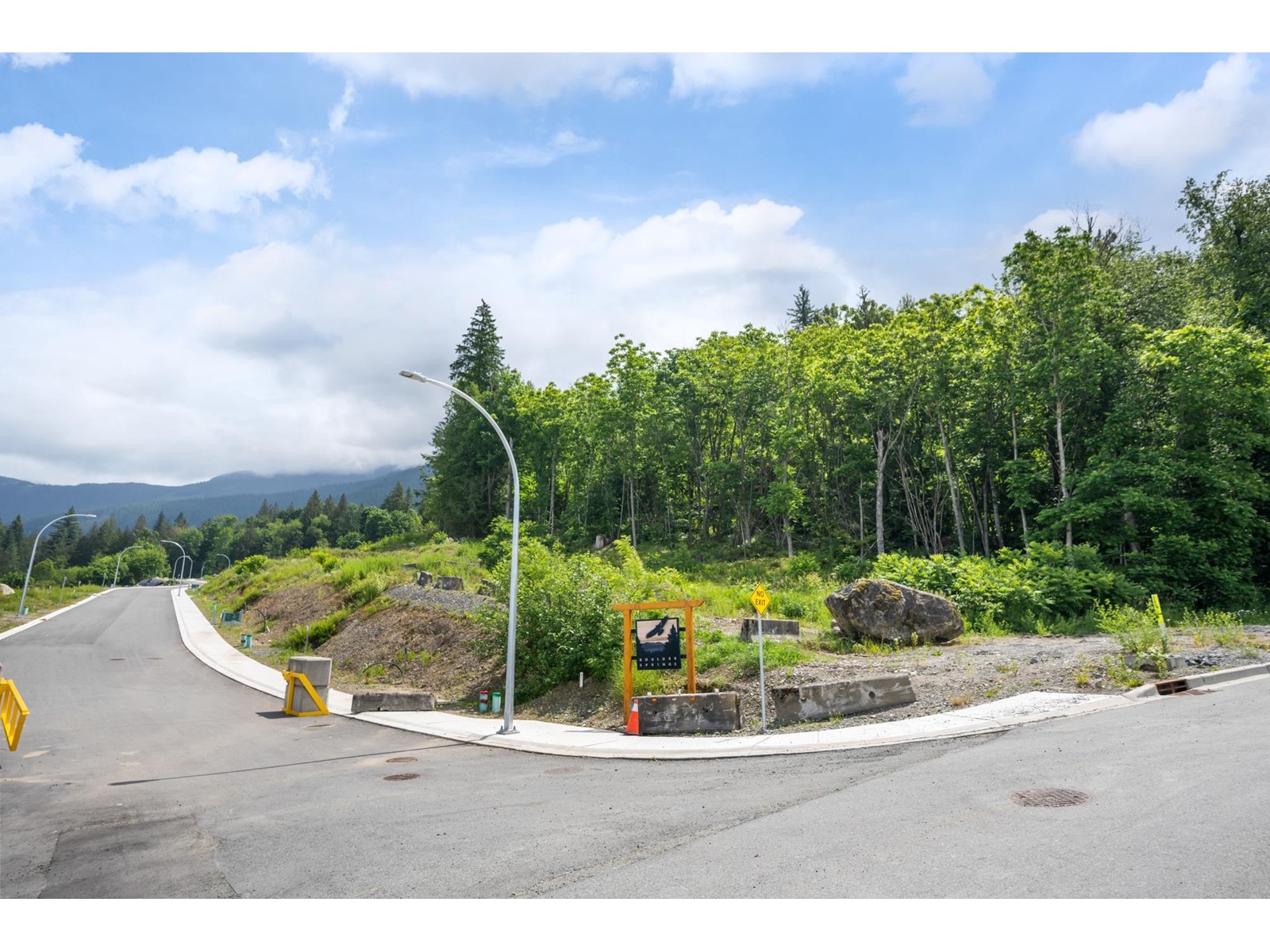 8138 Highsprings Place, Eastern Hillsides, Chilliwack, British Columbia  V5V 5V5 - Photo 9 - R2982214