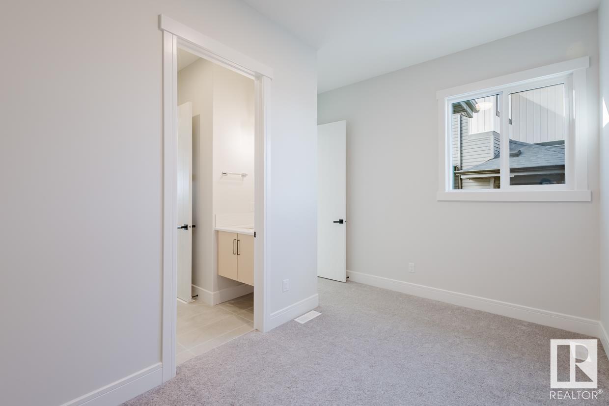 Property at 3035 158 ST SW image 5