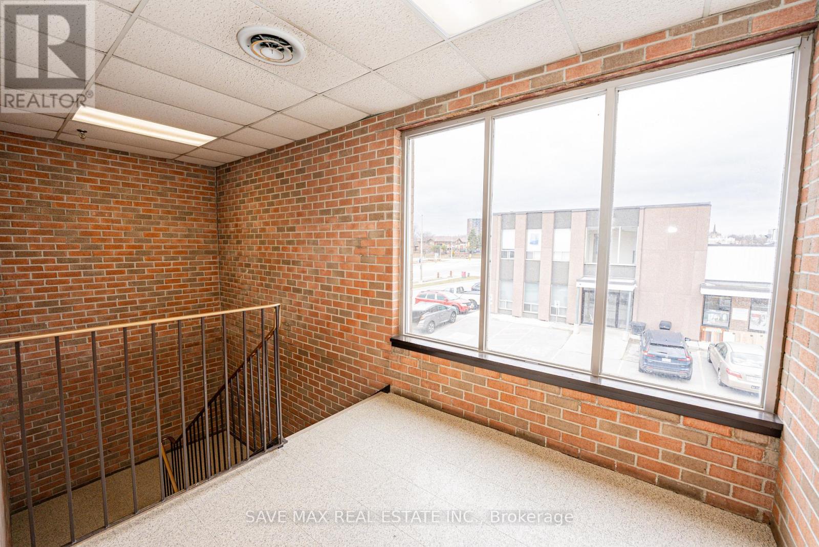 79 - 2455 Cawthra Road, Mississauga, Ontario  L5A 3P1 - Photo 10 - W12043006