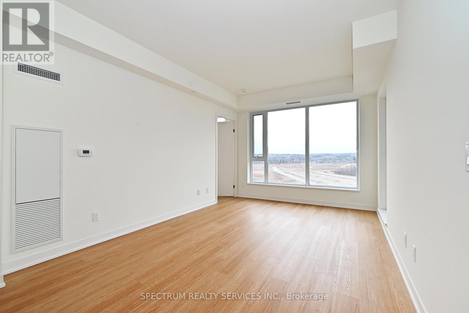 1026 - 2 David Eyer Road, Richmond Hill, Ontario  L4S 0N6 - Photo 12 - N12040891