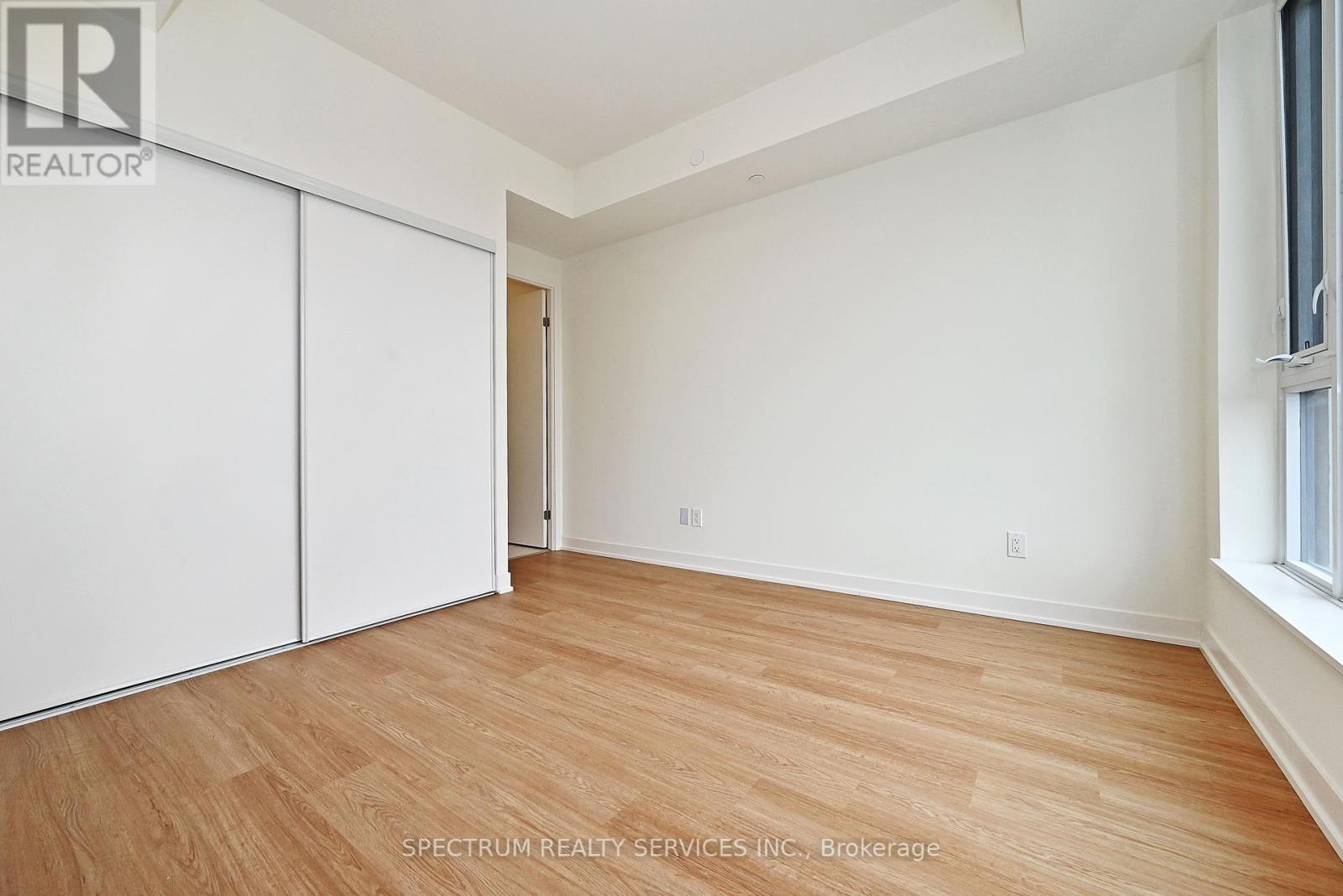 1026 - 2 David Eyer Road, Richmond Hill, Ontario  L4S 0N6 - Photo 15 - N12040891