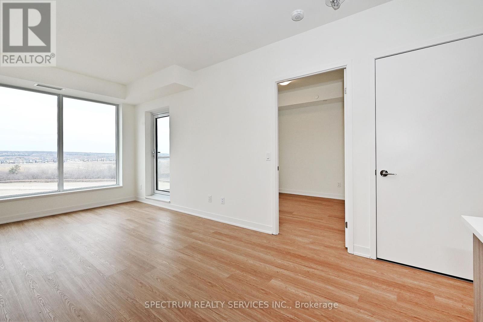 1026 - 2 David Eyer Road, Richmond Hill, Ontario  L4S 0N6 - Photo 17 - N12040891
