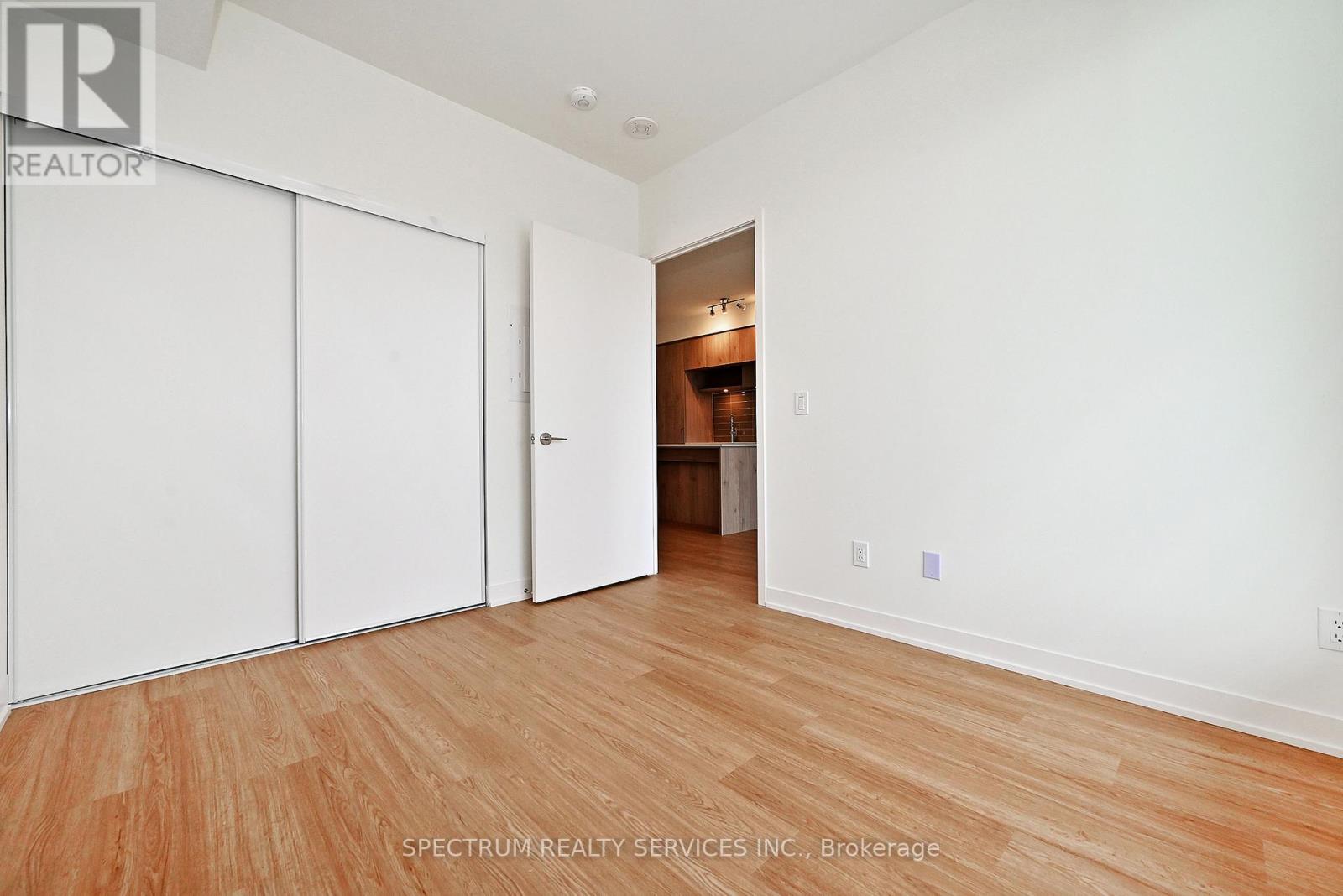 1026 - 2 David Eyer Road, Richmond Hill, Ontario  L4S 0N6 - Photo 19 - N12040891