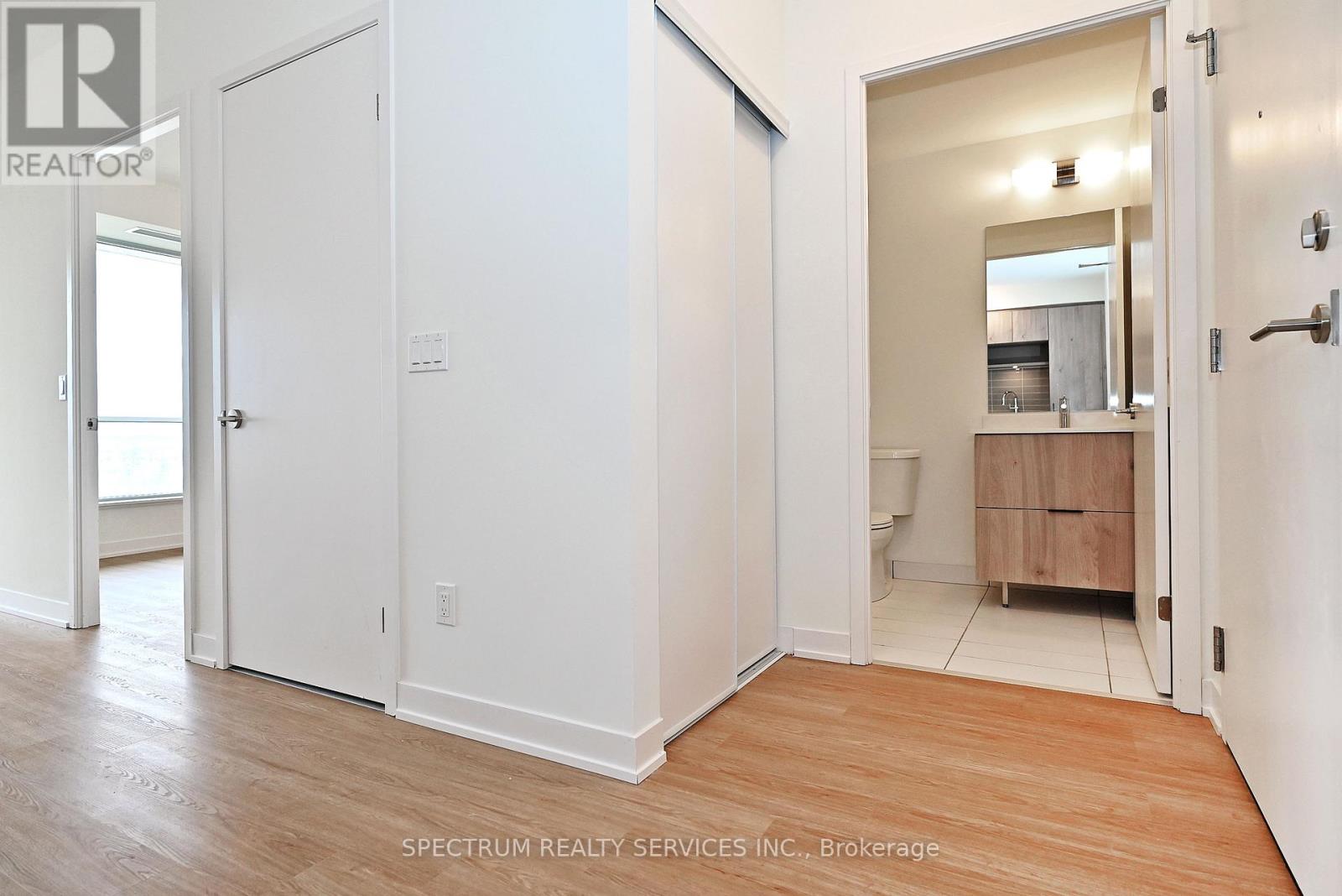 1026 - 2 David Eyer Road, Richmond Hill, Ontario  L4S 0N6 - Photo 22 - N12040891