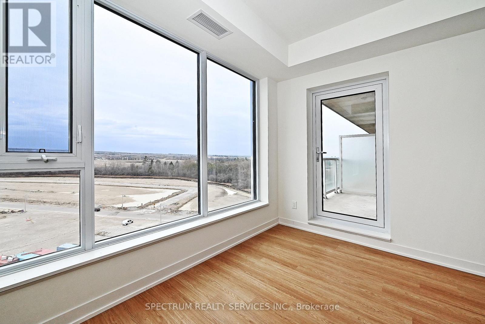 1026 - 2 David Eyer Road, Richmond Hill, Ontario  L4S 0N6 - Photo 24 - N12040891