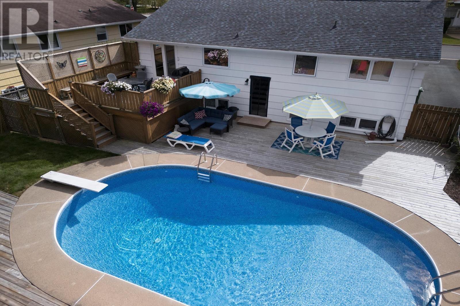 5 Swan Crescent, Halifax, Nova Scotia  B3M 1T7 - Photo 2 - 202505907