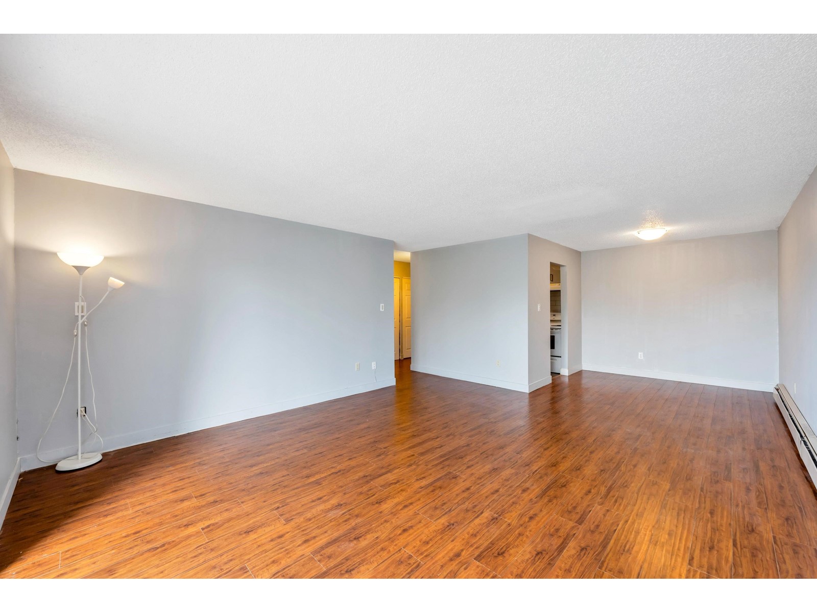 206 7473 140 Street, Surrey, British Columbia  V3W 6G5 - Photo 8 - R2981870
