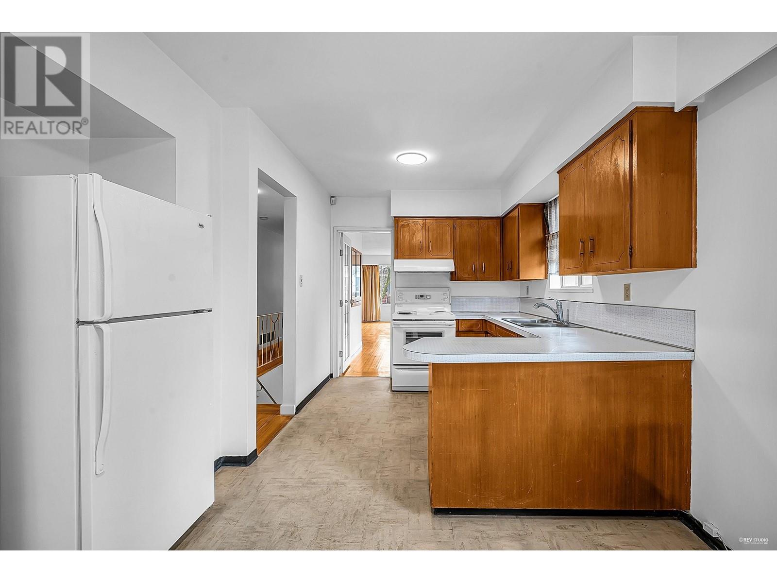 2112 E 8th Avenue, Vancouver, British Columbia  V5N 1V5 - Photo 16 - R2982275