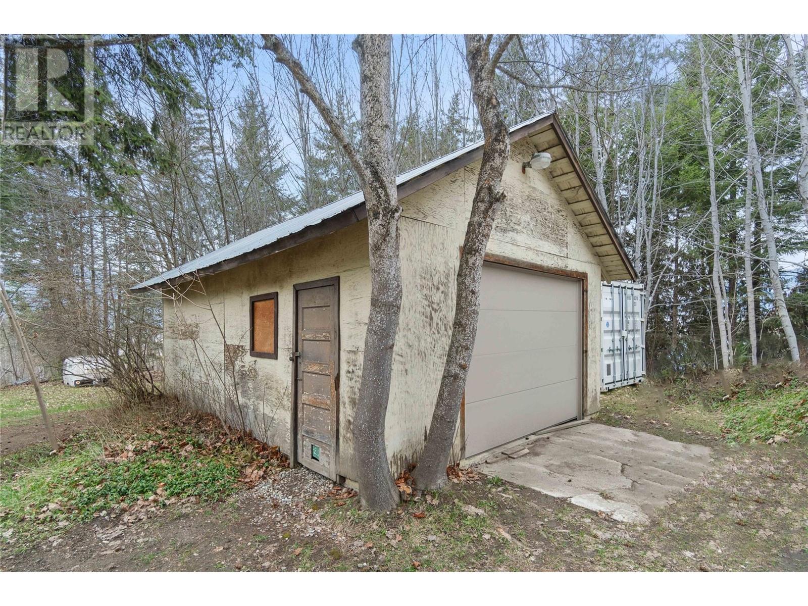 1291 10 Street Se, Salmon Arm, British Columbia  V1E 2R5 - Photo 20 - 10340706