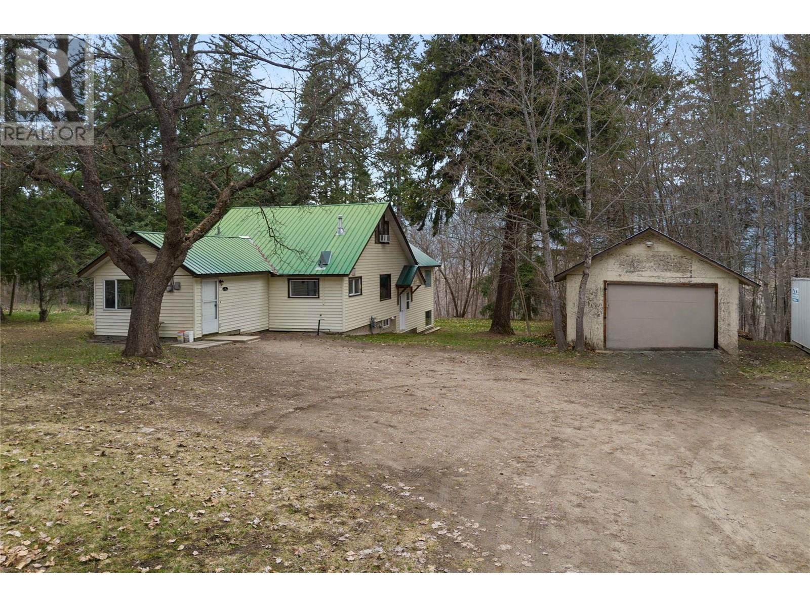 1291 10 Street Se, Salmon Arm, British Columbia  V1E 2R5 - Photo 18 - 10340706