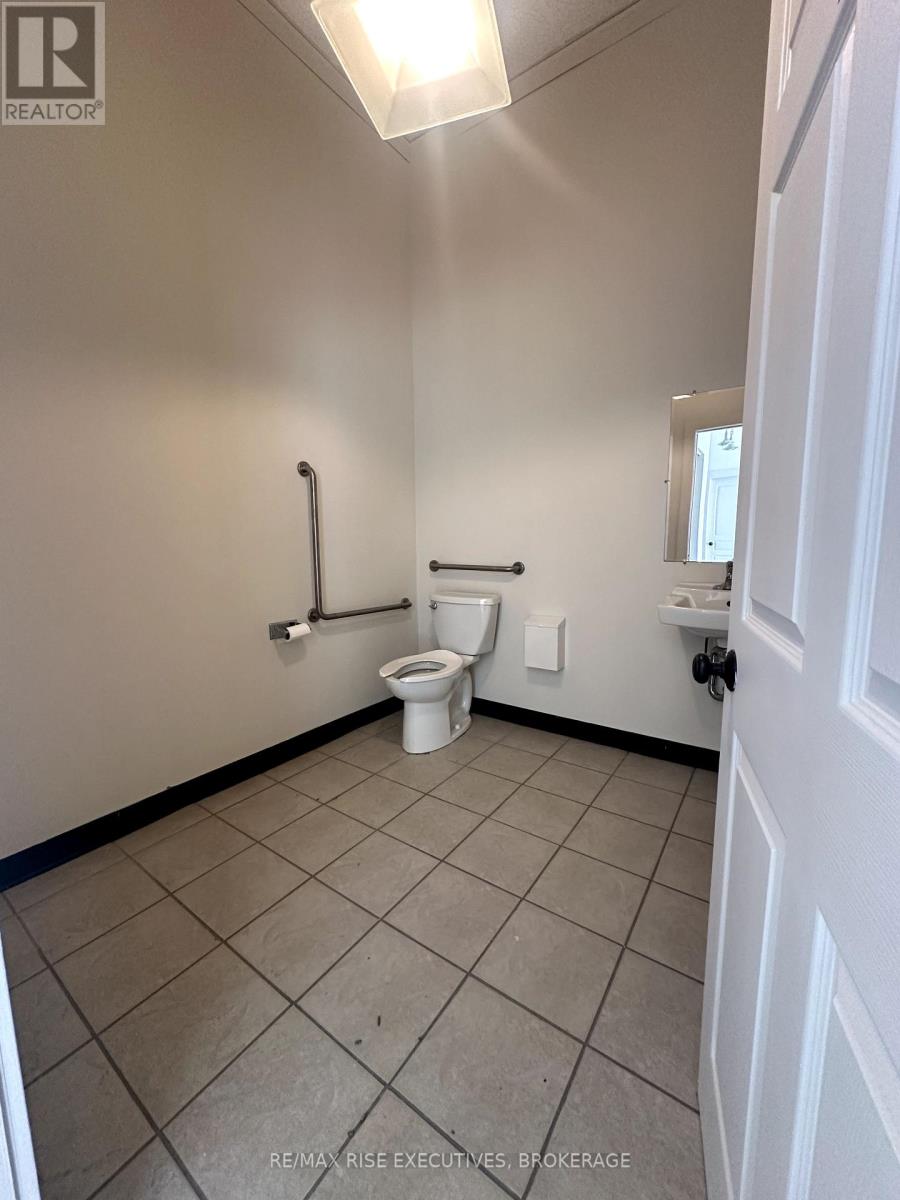 2 - 714 Front Road, Kingston, Ontario  K7M 4L5 - Photo 11 - X12043516