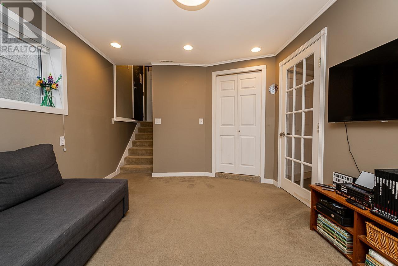 328 E 16th Street, North Vancouver, British Columbia  V7L 2T2 - Photo 15 - R2969640