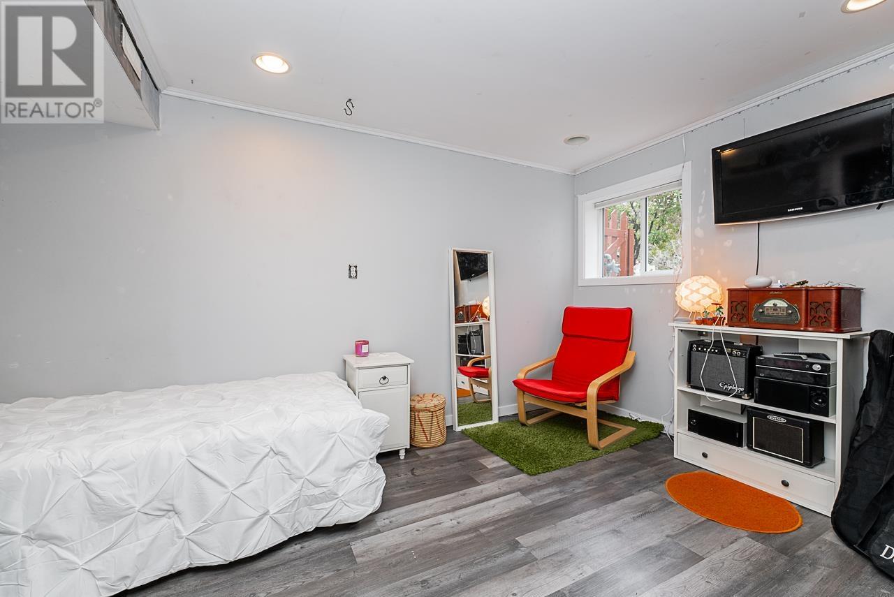 328 E 16th Street, North Vancouver, British Columbia  V7L 2T2 - Photo 20 - R2969640