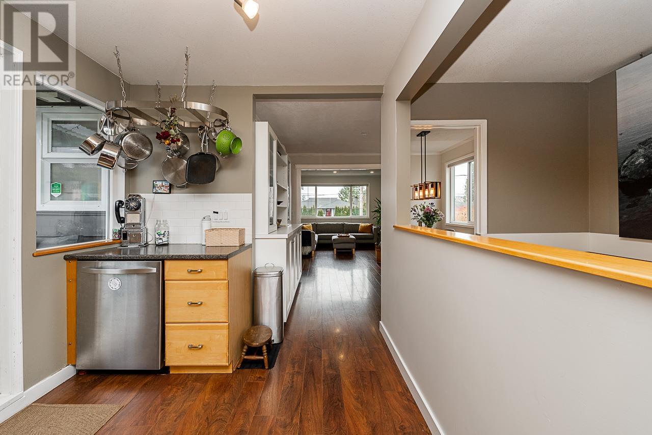 328 E 16th Street, North Vancouver, British Columbia  V7L 2T2 - Photo 13 - R2969640