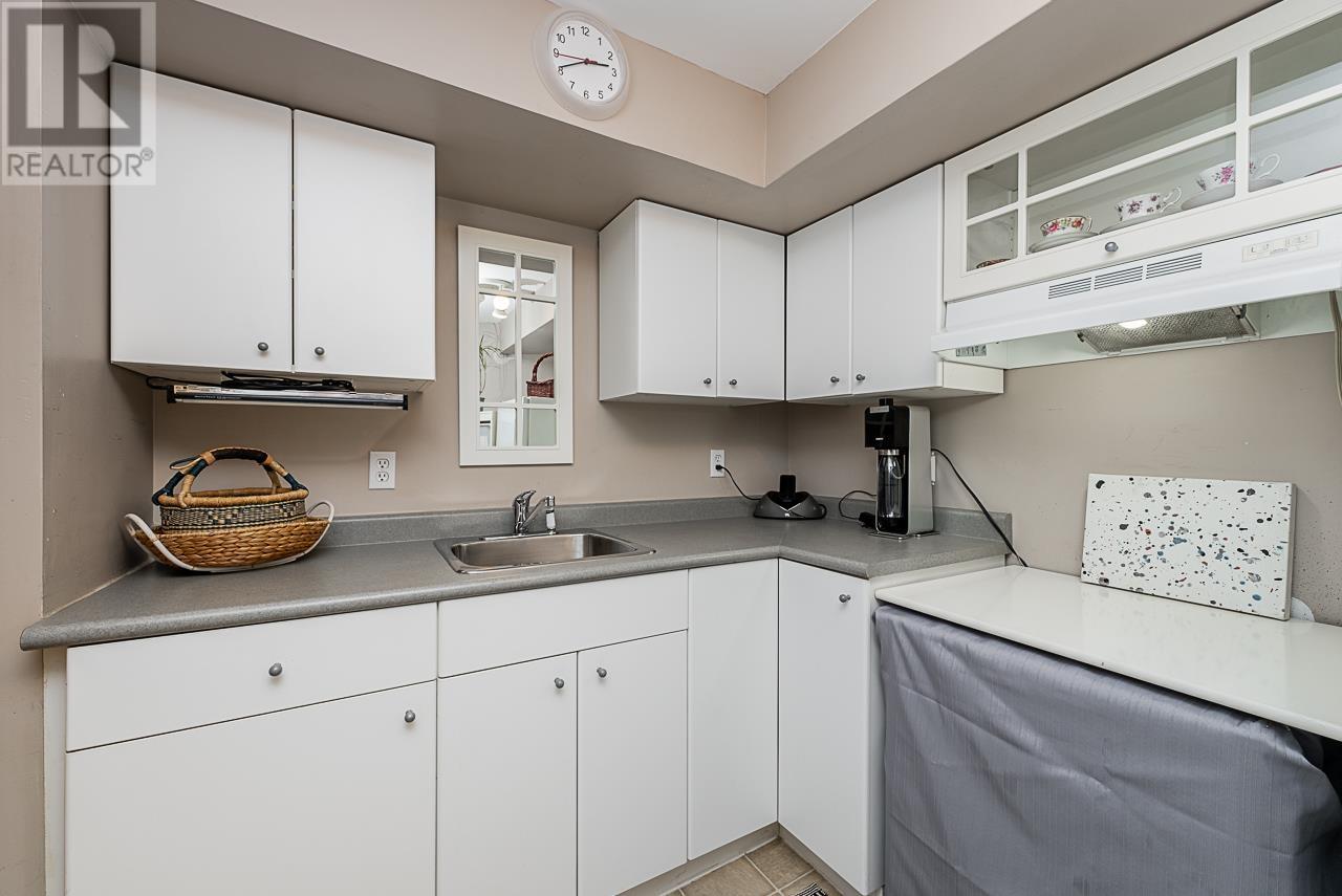 328 E 16th Street, North Vancouver, British Columbia  V7L 2T2 - Photo 16 - R2969640