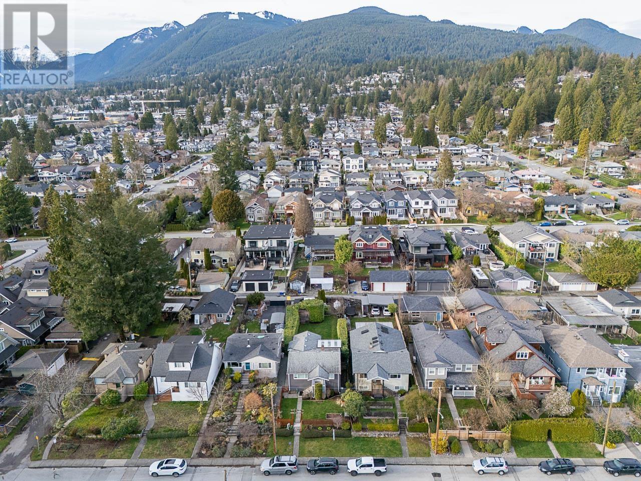 328 E 16th Street, North Vancouver, British Columbia  V7L 2T2 - Photo 36 - R2969640