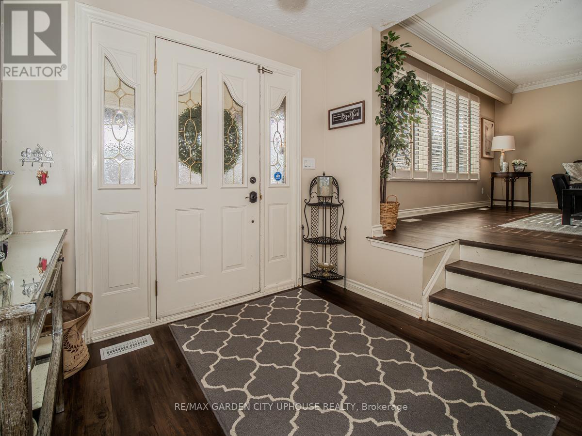 Property at 77 MONARCH PARK DRIVE image 4