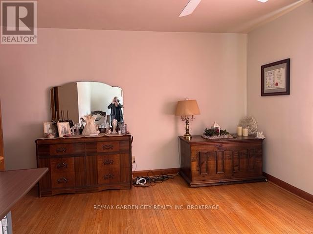 19 Cleveland Street, Thorold, Ontario  L2V 3K3 - Photo 11 - X12041279