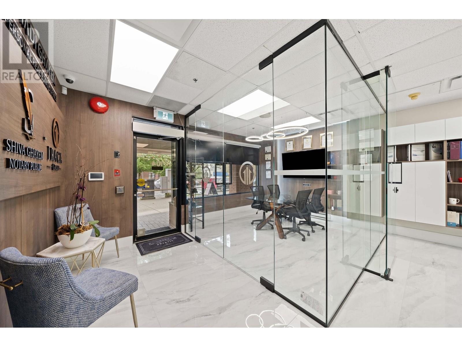 104 E 3rd Street, North Vancouver, British Columbia  V7L 1E6 - Photo 4 - C8067877