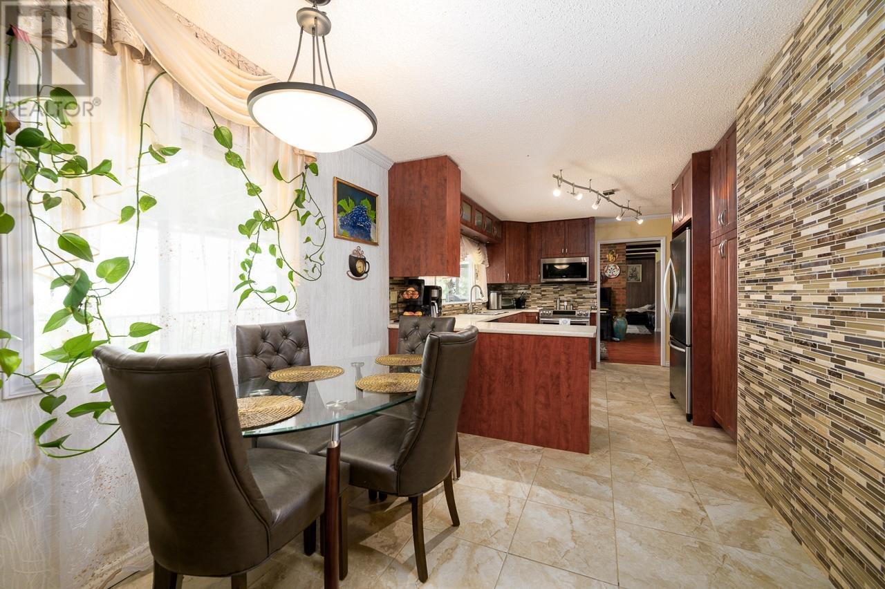 Property at 1091 WILDWOOD Drive image 5