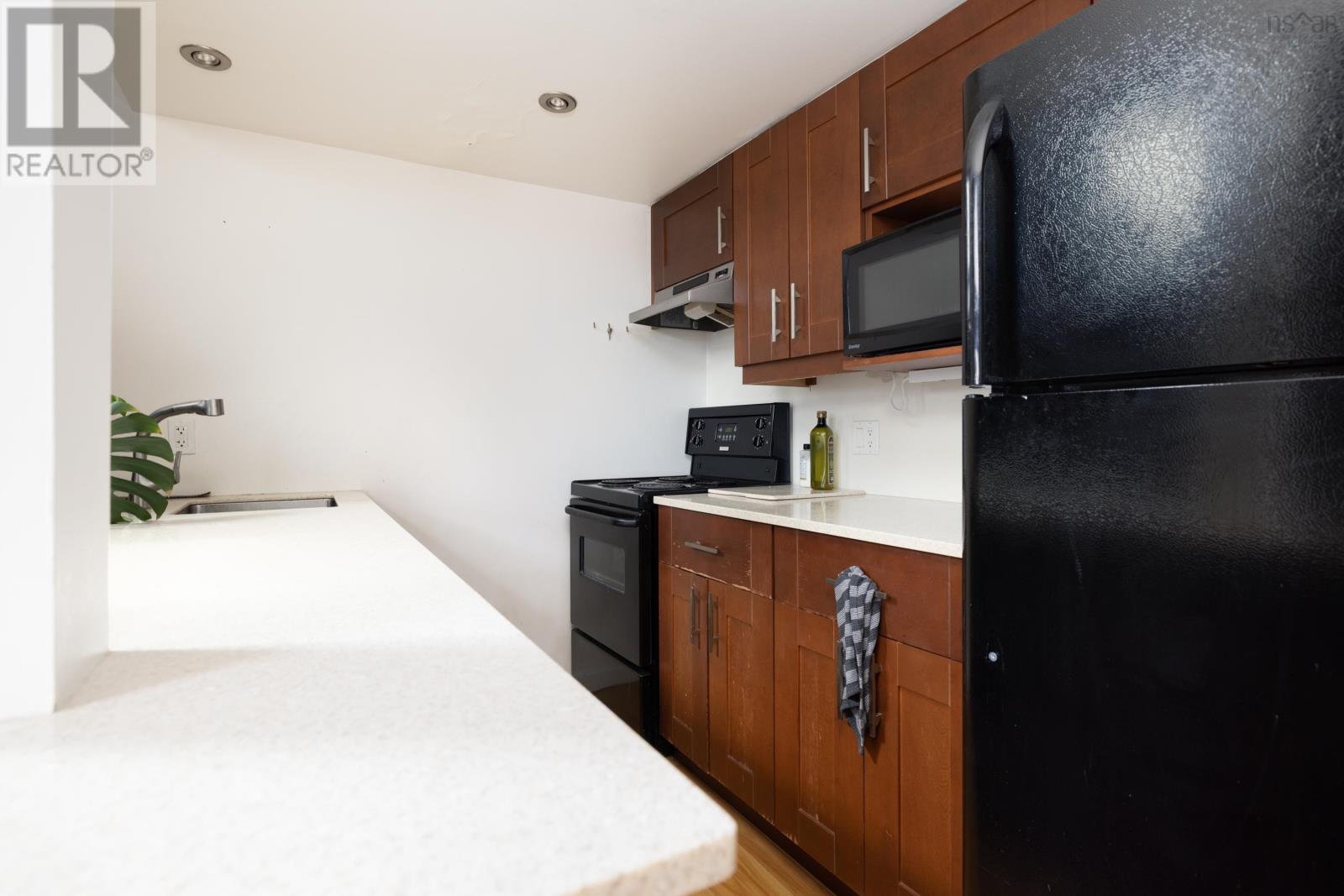 15 2128 Brunswick Street, Halifax, Nova Scotia  B3K 2Y8 - Photo 8 - 202505856