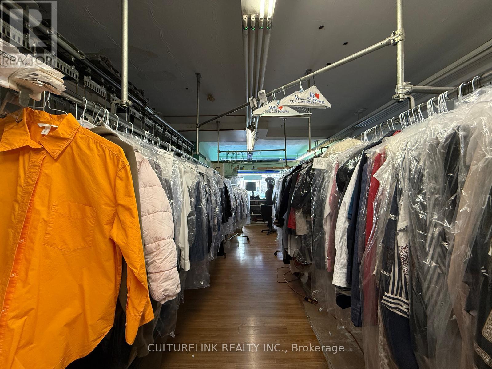 GROUND - 2081 LAWRENCE AVENUE W, Toronto, Ontario