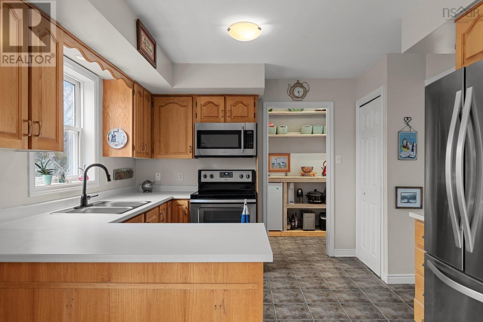 25 Antares Court, Dartmouth, Nova Scotia  B2W 6G1 - Photo 14 - 202505913